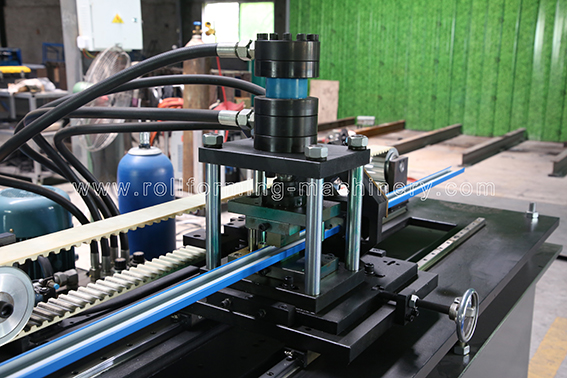 Appareil de poinçonnage