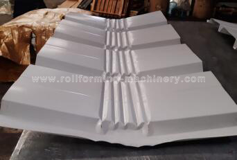 Machine de formage de rouleau de sertissage automatique (Deux directions horizontales et verticales)