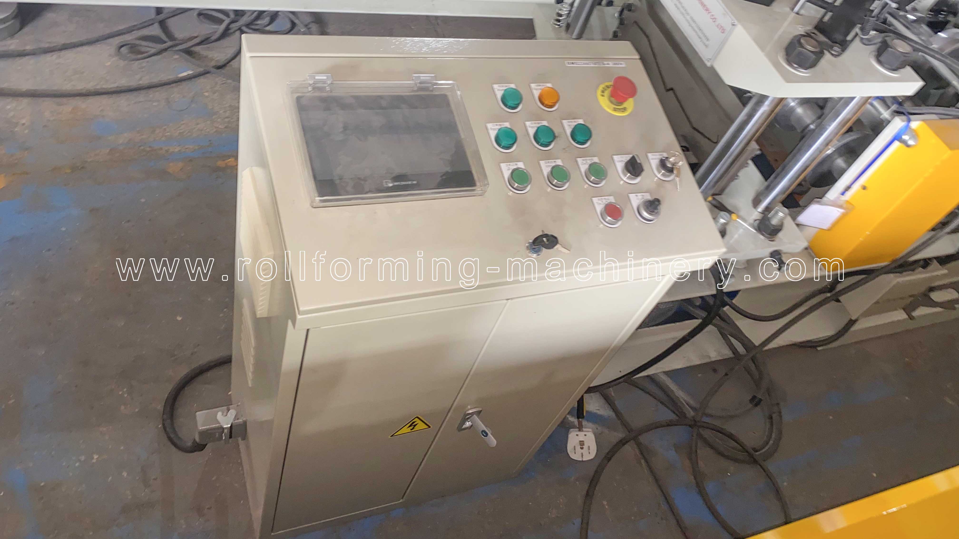 Armoire de contr&ocirc;le PLC