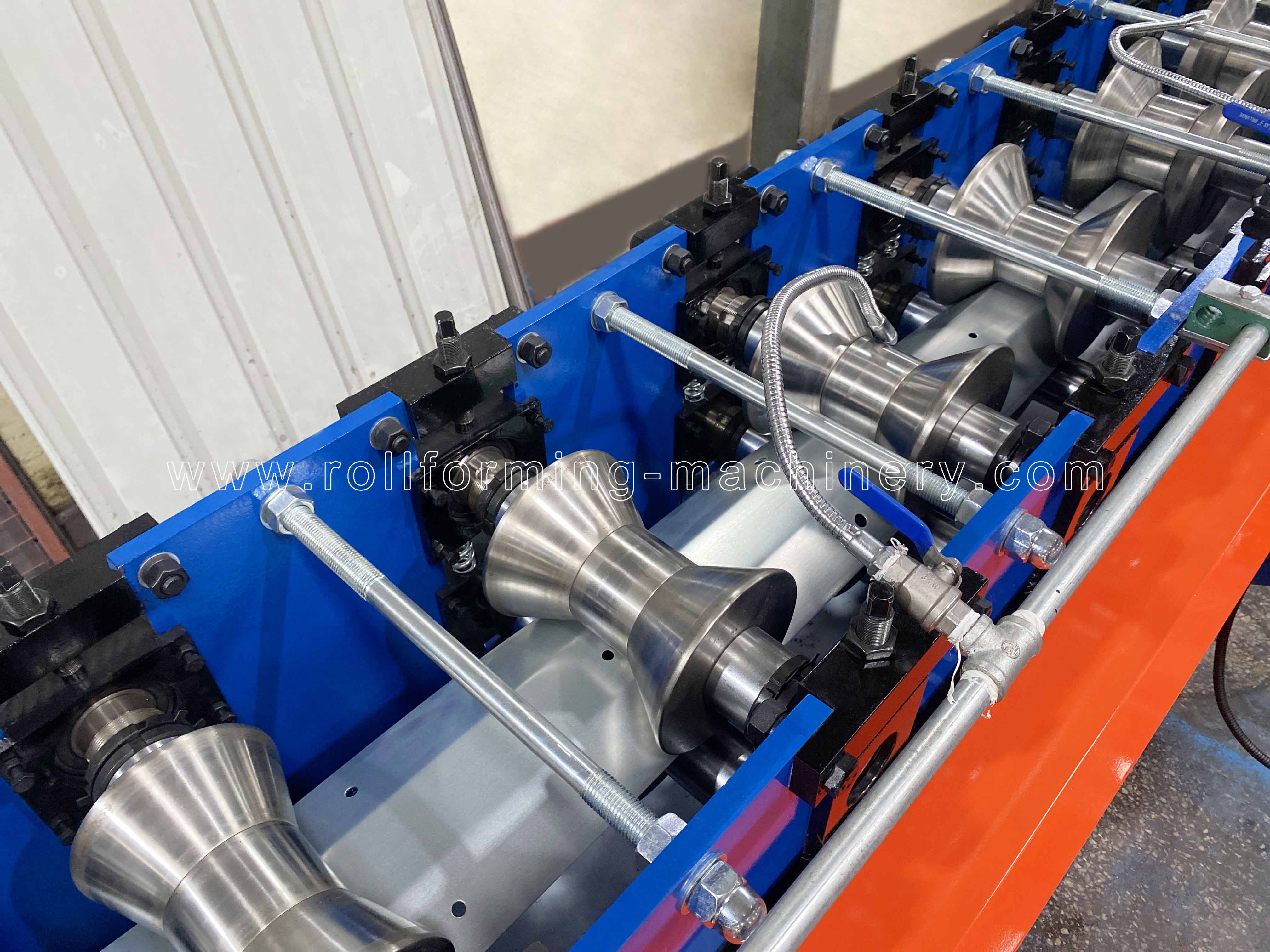 moulin &agrave; former