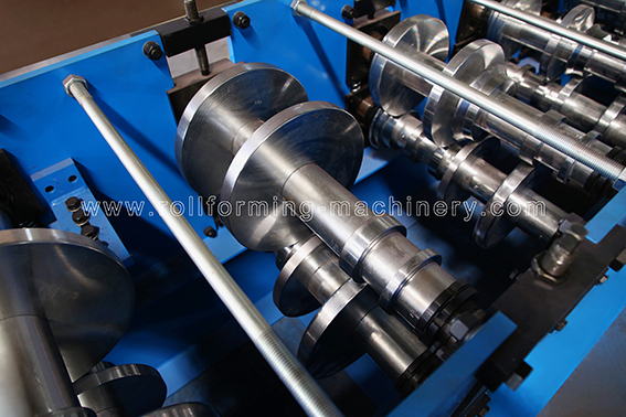 Volaille en m&eacute;tal Alimentation &agrave; la machine &agrave; rouleau de la machine de formage YX154-86